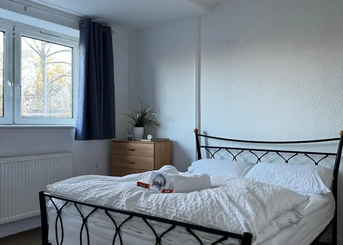 Double Room In Tooting Bec