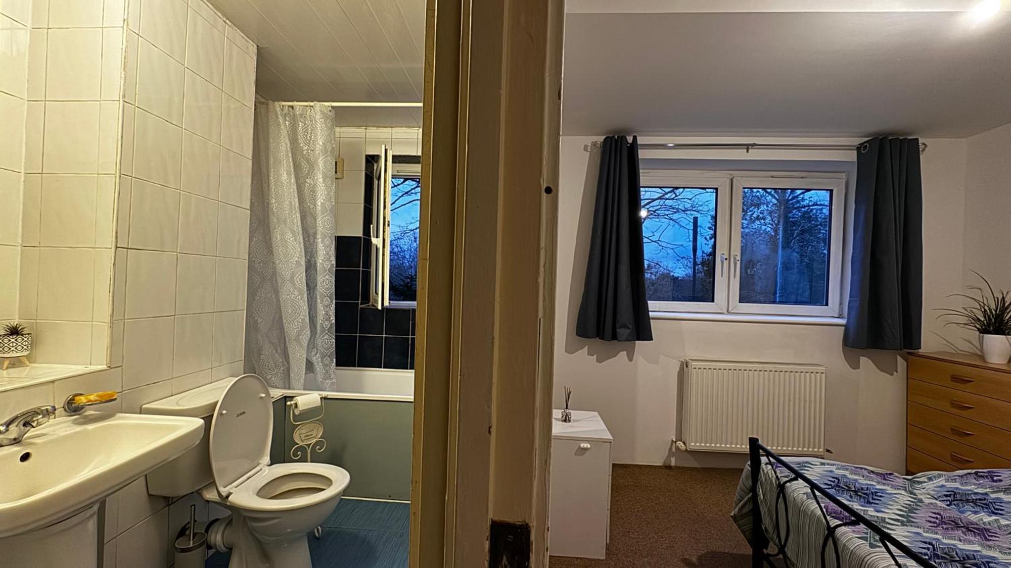 Double In Tooting Bec *